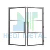 ประตูภายในกรอบโลหะพร้อมกระจก